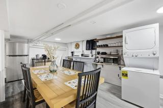 Airport Haven - Cozy 2BR Apt 5 Min Away - 7