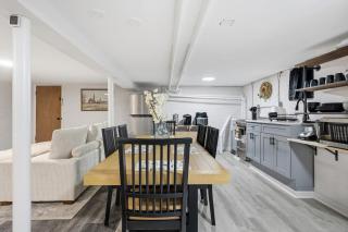 Airport Haven - Cozy 2BR Apt 5 Min Away - 4