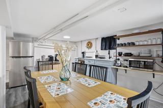 Airport Haven - Cozy 2BR Apt 5 Min Away - 3