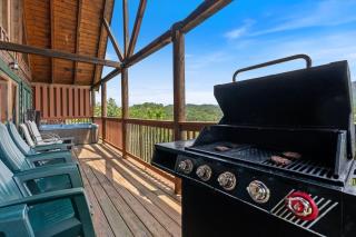 Amazing Rocky Top Views - Cabin with Great Views, 2 Hot Tubs, Theater, Game Rm - 1