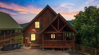 Amazing Rocky Top Views - Cabin with Great Views, 2 Hot Tubs, Theater, Game Rm - 5