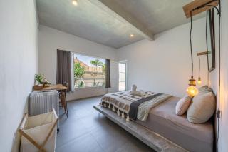 Elements 1BD Apartment Water - 1