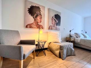 Comodo con aire acondicionado y estacionamiento - 1