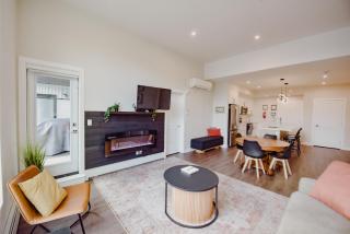 New Vaulted Ceilings 3 Beds AC Views - 4