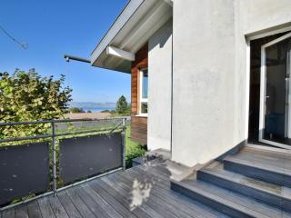 Villa spacieuse avec terrasse et jardin, animaux et parking admis - 1