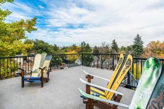 4BD Home w Rooftop Patio Fire Pit & Mountain Views - Colorado Springs - 9