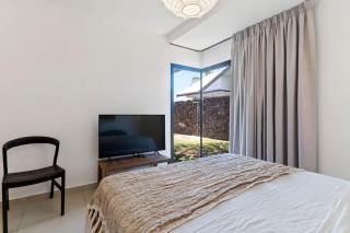 Spacious 3BR Oceanfront Retreat Paea Tahiti - 3