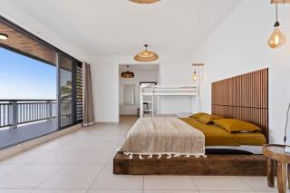 Spacious 3BR Oceanfront Retreat Paea Tahiti - 2