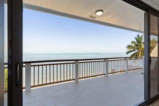 Spacious 3BR Oceanfront Retreat Paea Tahiti - 1