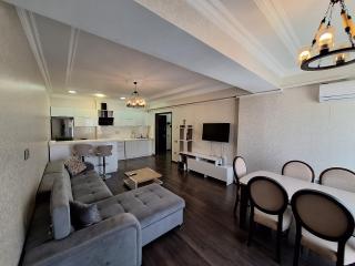 Azura Park Resident - 9