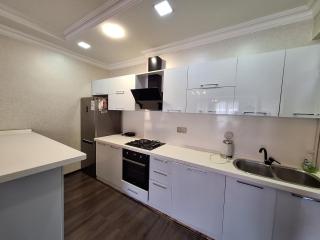 Azura Park Resident - 2