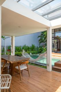 Stylish Tropical Villa 2 Br , Canggu , 400m To Finn Beach - 2