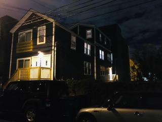 Modern Luxury Master bedroom - 0