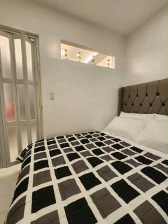 1 BR Unit Tomas Morato - 5
