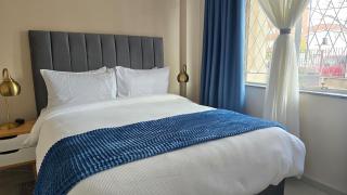 Secure Modern Ground floor 2Bedroom Apartment - 8