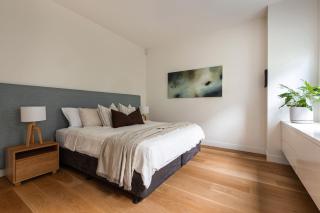 Alpha Luxe - Pet Friendly Luxury Home and Heated Pool - 4