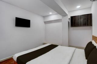 Hotel O RTO Office Surat Formerly Krishna Rooms - 4