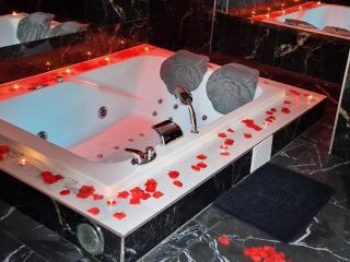 Jacuzzi przy Plaży - Apartament Kołobrzeg - 6