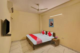 Super Hotel O Raas Near Hira Sweet - 1