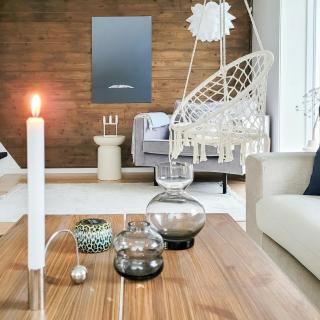 1950S Functionalist Cabin With Vågakallen Views - 9