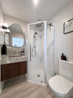 Cure Guest Suite - The Meadows - 8