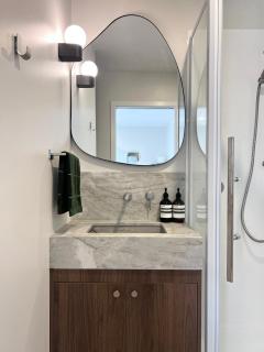 Cure Guest Suite - The Meadows - 1