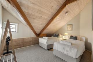 Pepperstone Retreat - Newly Renovated 5BR Home! - 6