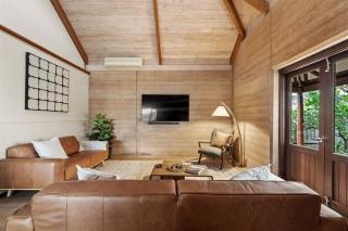 Pepperstone Retreat - Newly Renovated 5BR Home! - 2