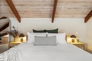 Pepperstone Retreat - Newly Renovated 5BR Home! - 1