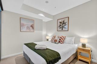 Oasis Retreat on Level 71 in Skytower - 3