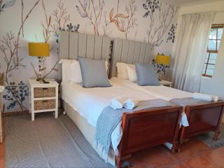 Villa ChoCoLatt Guest House and Porta Taverna Restaurant - 1