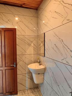 Louis Backpackers Hostel - 5