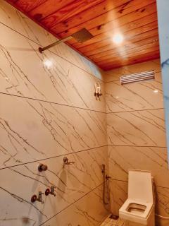 Louis Backpackers Hostel - 3