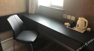 7 Days Inn Qingdao Liaoyang West Road Xinye Plaza Metro Station - 7