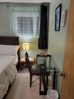 Singleton Room in a pet and smoke-free home - 4