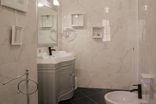 Charlemagne appartamento 65 m2, 2 camere da letto, 2 bagni, ampio patio, 6 posti letto - 8