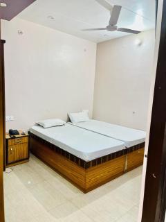 Hotel Krishna Gorakhpur - 0