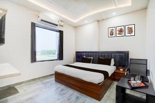 Super Hotel O Hanuman Gadi Formerly Alankar Lawn - 9