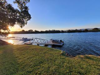 Tweed River Waterfront Cottage - 6