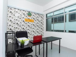 SPOT ON 89757 The Rooms JB - 9