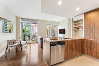 Stylish 1BR Suite in Yaletown Downtown Core - 0