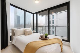 Downtown Vancouver 2BR Retreat Close to Shops and Dining - 3