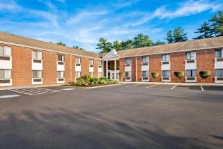 Days Inn by Wyndham Brunswick Bath Area - 9