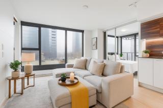 Downtown Vancouver 2BR Retreat Close to Shops and Dining - 0