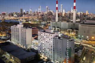 DoubleTree by Hilton Long Island City, NY - 8