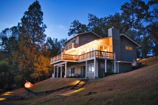 Lakefront Villa with 180 degree view private dock and boats - 7