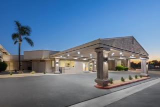 Ramada by Wyndham Merced - 0