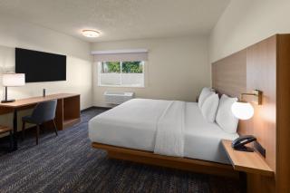 Ramada by Wyndham Merced - 2