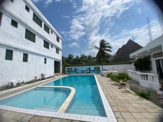 Watamu Plaza Apartments - 7