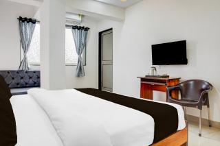 FabHotel Keshava Executive - Nr Mahadji Shinde Chhatri - 8